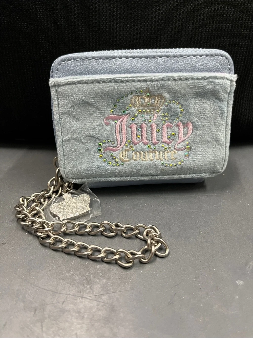 NWOT Juicy Couture Light Blue Velvet Card & Key Holder with Silver Chain